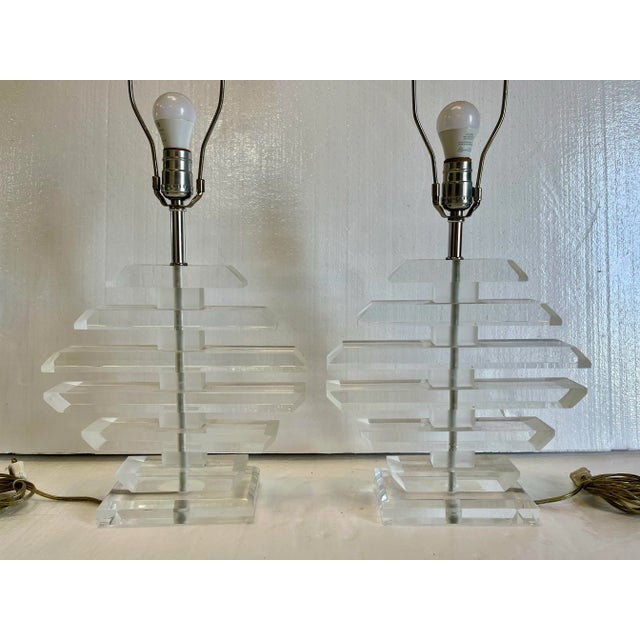 Van Teal 1970s Multilayer Lucite Table Lamps - a Pair For Sale - Image 4 of 8