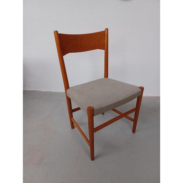 Danish City Hall Oak Dining Chair by Hans J. Wegner, 1940s For Sale - Image 10 of 12