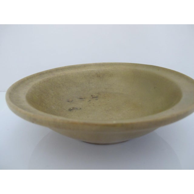 Late 19th Century Antique Chinese Celadon Tang Dynasty Yue Ware Style Rimmed Bowl For Sale - Image 5 of 8