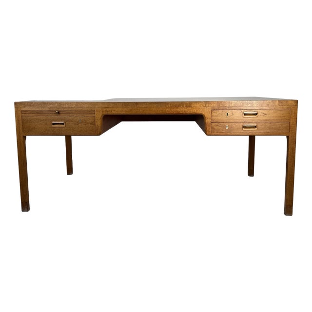 Large Danish Mahogany Desk by Ejner Larsen and Aksel Bender Madsen for Willy Beck, 1950s For Sale