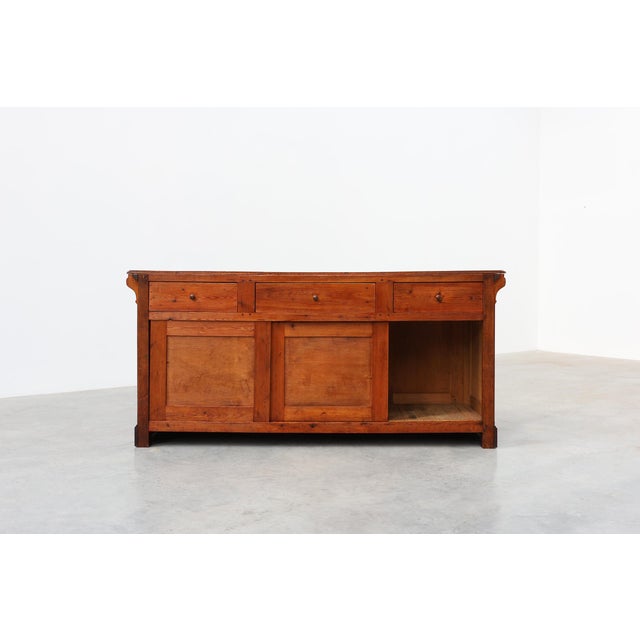 Brown Large Mid-19th Century French Oak Bar Counter For Sale - Image 8 of 18
