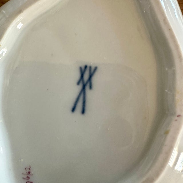 Antique Meissen Purple India Quatrefoil Sweetmeat Dish, Circa 1880-1910 For Sale - Image 9 of 10