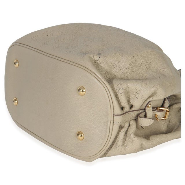 Beige Monogram Mahina L Hobo For Sale In New York - Image 6 of 9
