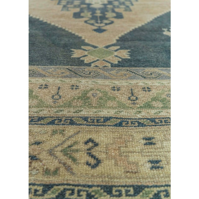 Turkish Turkish Vintage Rug 4'10" x 9'1" #20812 For Sale - Image 3 of 8