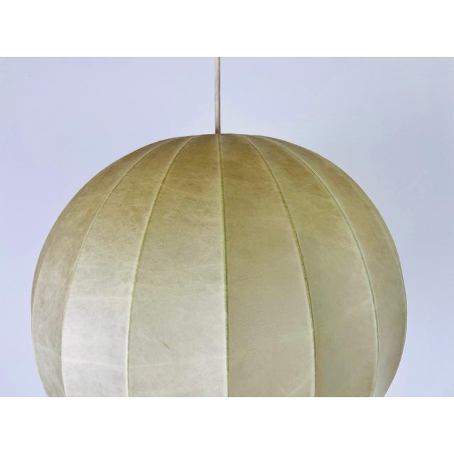 Plastic Mid-Century Round Cocoon Pendant Lamp, 1960s, Italy For Sale - Image 7 of 10