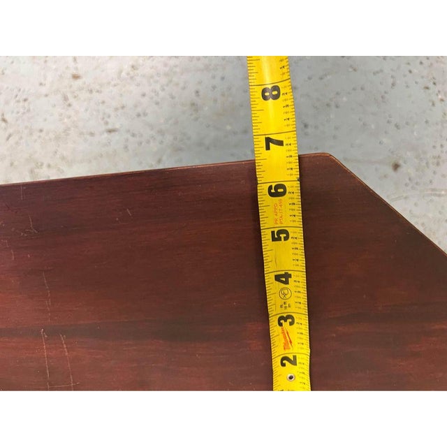 English Mid 20th Century Vintage Chippendale Style Mahogany Display Shelve For Sale - Image 3 of 6