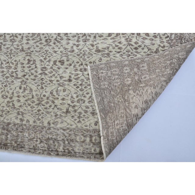 1960s Handmade Abstract Design Wool Turkish Area Rug For Sale - Image 9 of 11