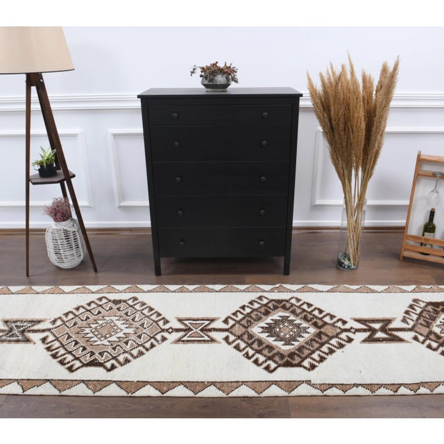 Boho Chic Vintage Turkish Oushak Handmade Wool Cotton White Runner Rug For Sale - Image 3 of 10