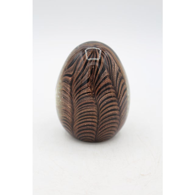 Mid-Century Modern Mid-20th Century Barovier & Toso, Murano Art Glass Egg Paperweight For Sale - Image 3 of 5