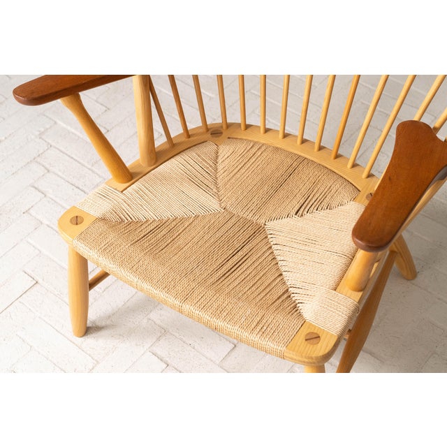 1960s Pair of Hans Wegner Peacock Chairs For Sale - Image 10 of 12