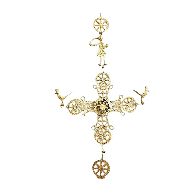 Gold Crucifix, Early 20th Century For Sale