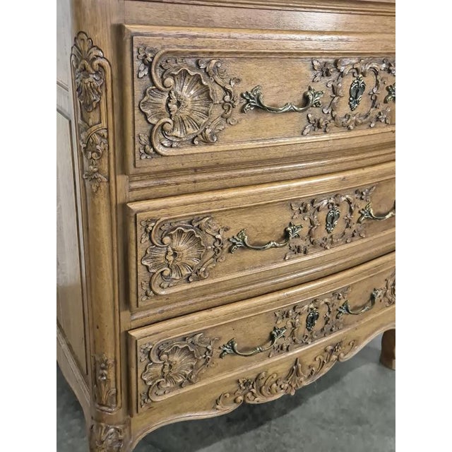 Louis XIV Style Liège Commode in Oak For Sale - Image 6 of 9