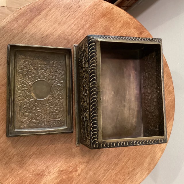 Vintage Sarreid Brass Lidded Trasure Box Circa 1970s For Sale In Chicago - Image 6 of 13