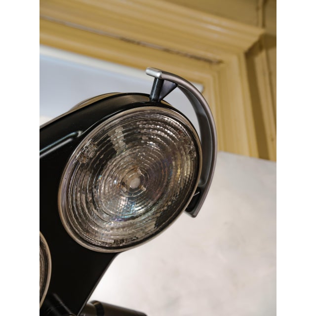2004 Four-Lens Shadowless Surgical Lamp on Army Crutch Tripod from Heraeus Hanaulux, 1990s For Sale - Image 6 of 18