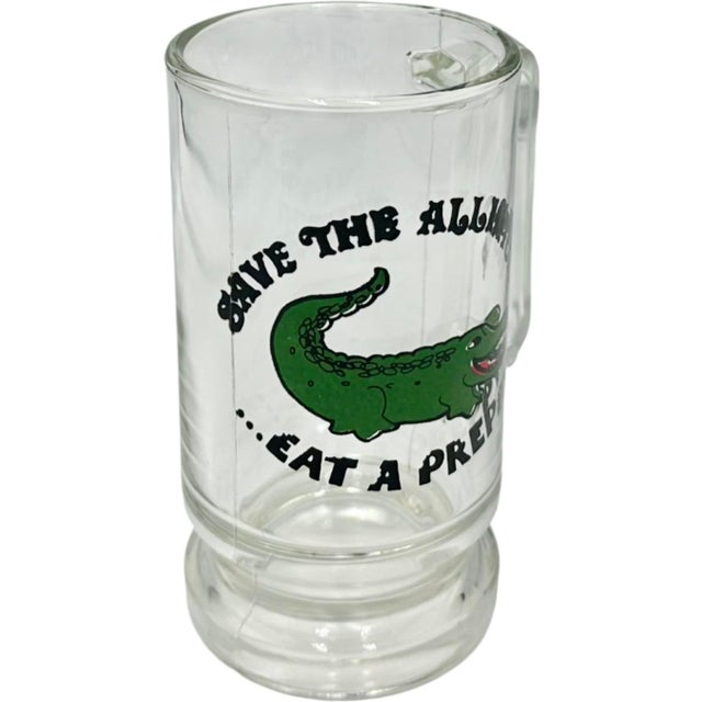 American Vintage “Save the Alligator Eat a Preppy” Glass Beer Stein For Sale - Image 3 of 9