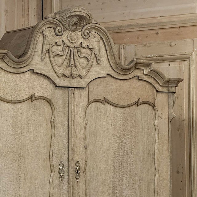 Wood 18th Century Dutch Baroque Stripped Oak Linen Press For Sale - Image 7 of 18