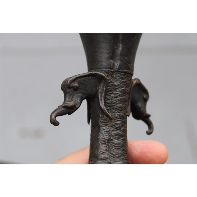 Early 18th Century Antique Japanese Vase in Bronze with Elephants, 1700 For Sale - Image 5 of 16