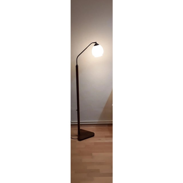 Brown Adjustable German Art Deco Floor Lamp in Walnut, Brass & Glass, 1930s For Sale - Image 8 of 10