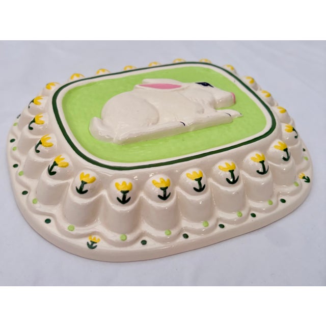 Taste Setter by Sigma 1980s Decorative White Bunny Rabbit Mold For Sale - Image 4 of 10