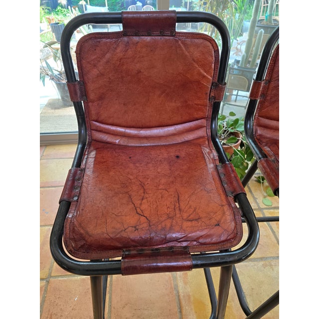 Mid-Century Modern 1960s Pair of Leather Bar Stools For Sale - Image 3 of 18