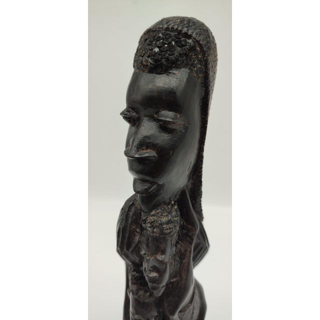 Wood Modernist Hand-Carved Ujamaa Sculpture in Ebony Makonde, 20th Century For Sale - Image 7 of 13