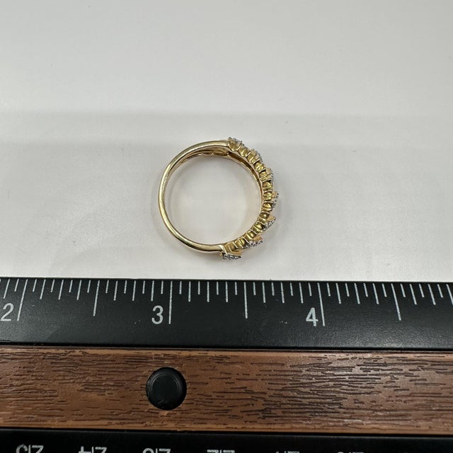 Early 21st Century Diamond Fashion Ring in 10kt Yellow Gold - 0.22ctw Gh Si Diamonds, Size 7, New For Sale - Image 5 of 5