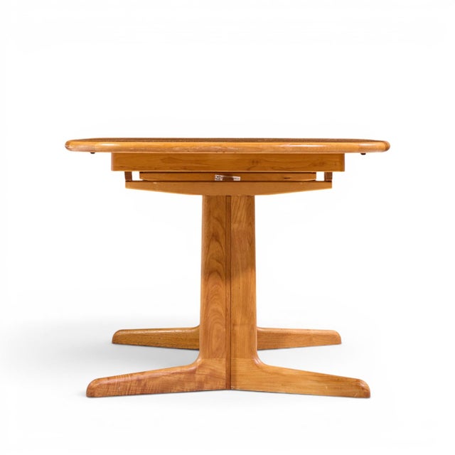 Mid 20th Century Gudme Møbelfabrik Mid Century Teak Expanding Dining Table With 2 Leaves For Sale - Image 5 of 14