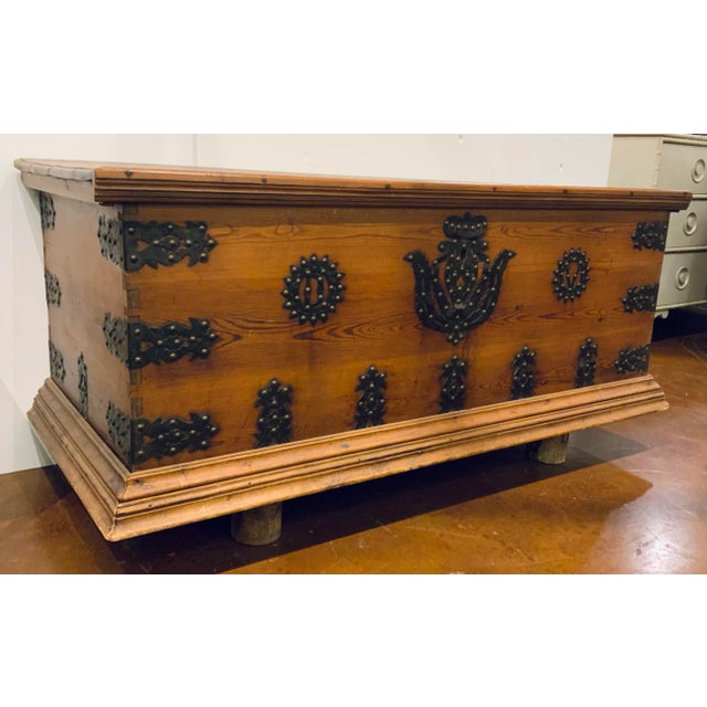 Campaign Antique Oak Wood Trunk For Sale - Image 3 of 8
