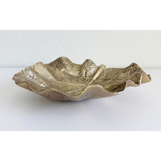 1940s Large Metal Leaf Bowl by Virginia Metalcrafters For Sale In Sacramento - Image 6 of 11
