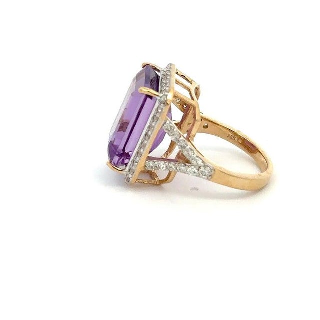 14k Gold 13.33 Ct Large Octagon Amethyst and Diamond Cocktail Ring Size For Sale - Image 9 of 10