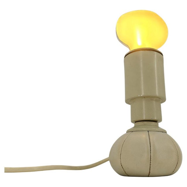 Table Lamp attributed to Gino Sarfatti for Arteluce, 1960s For Sale - Image 10 of 10