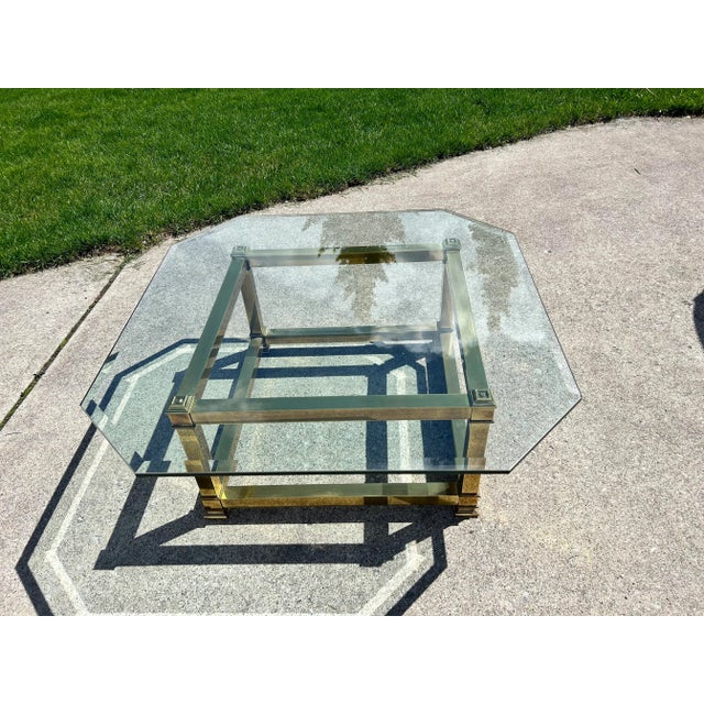 Metal Mastercraft Attributed Mid-Century Modern Brass & Beveled Glass Coffee Table | Vintage Hollywood Regency Cocktail Table | 1970s Luxury Statement Piece For Sale - Image 7 of 8