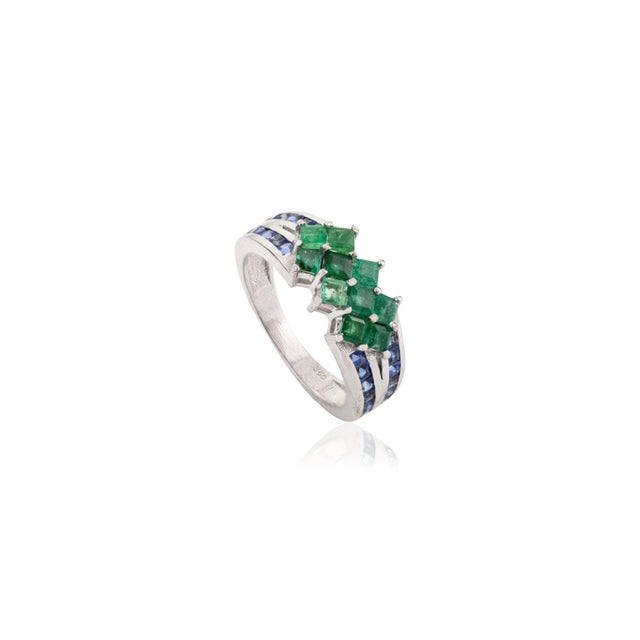 Art Deco Art Deco 925 Silver Sqaure Emerald & Sapphire Cluster Band Ring Anniversary Gift - Size 7 For Sale - Image 3 of 11
