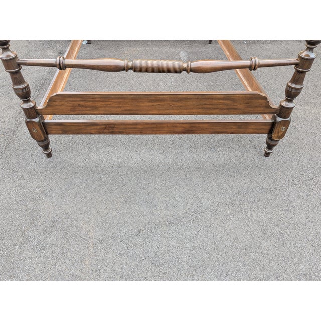 Brown Vintage Pennsylvania House Queen Size Colonial Style Cannonball Poster Bedframe For Sale - Image 8 of 8