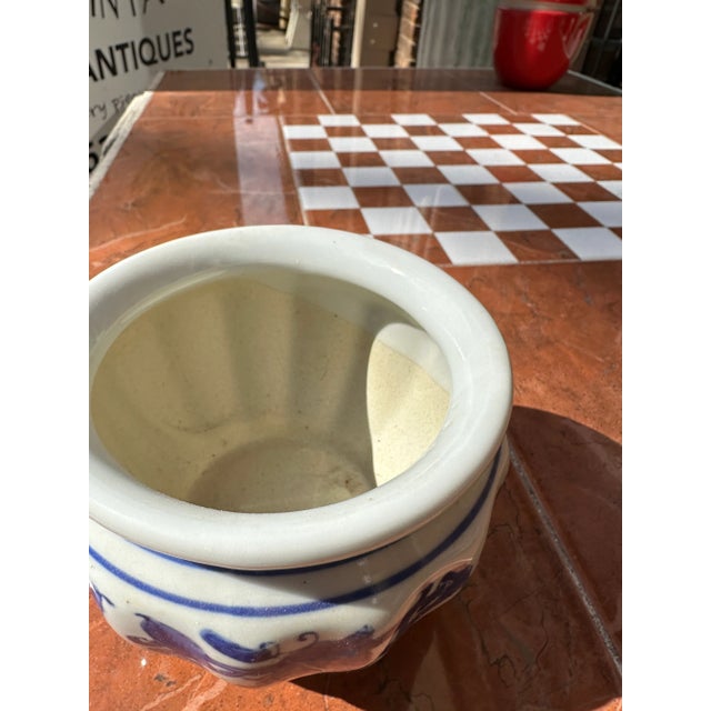 1970s Small Blue and White Vase For Sale In Atlanta - Image 6 of 7