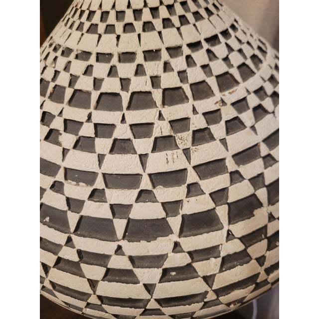 Quartite Creative Corp. 1950s Mid-Century Modern Sculptural Quartite Creative Corp Chalk Lamp For Sale - Image 4 of 12