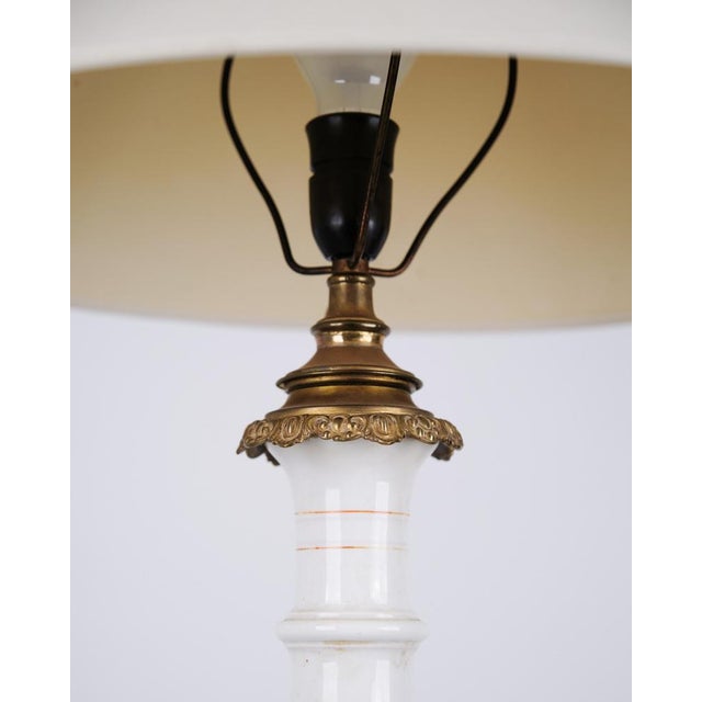 Lamp in White Opaline Glass with Red Pattern and Brass Base, 1880s For Sale - Image 3 of 7