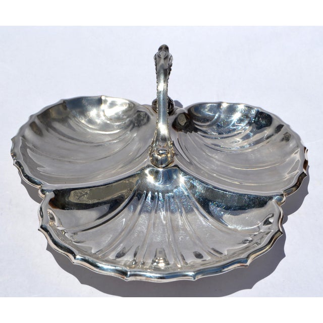 Christofle Early 20th Century Art Nouveau Silver Plated Shell Serving Platter Scalloped Edges For Sale - Image 4 of 13