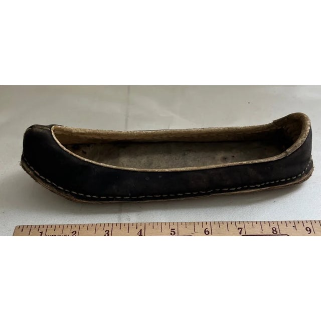 Antique Korean Joseon Dynasty Heukhye Nobleman's Leather Shoe, Single, Yangban Nobility Footwear With Hobnail Sole, 19th Century For Sale - Image 15 of 15