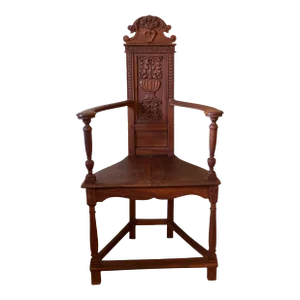 Renaissance Style French Walnut Caquetiore Armchair Carved Back Splat, 19th Century