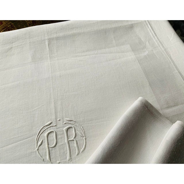 Textile 1890s French Linen Tablecloth & Napkins With Art Nouveau "Pr" Monogram For Sale - Image 7 of 9