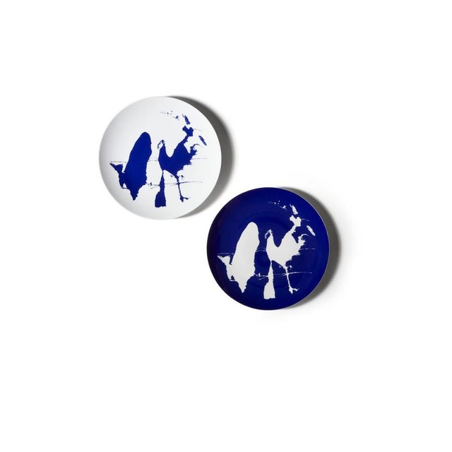 Flat Arete Plates by Charlotte Perriand for Cassina, Set of 2 For Sale - Image 6 of 12