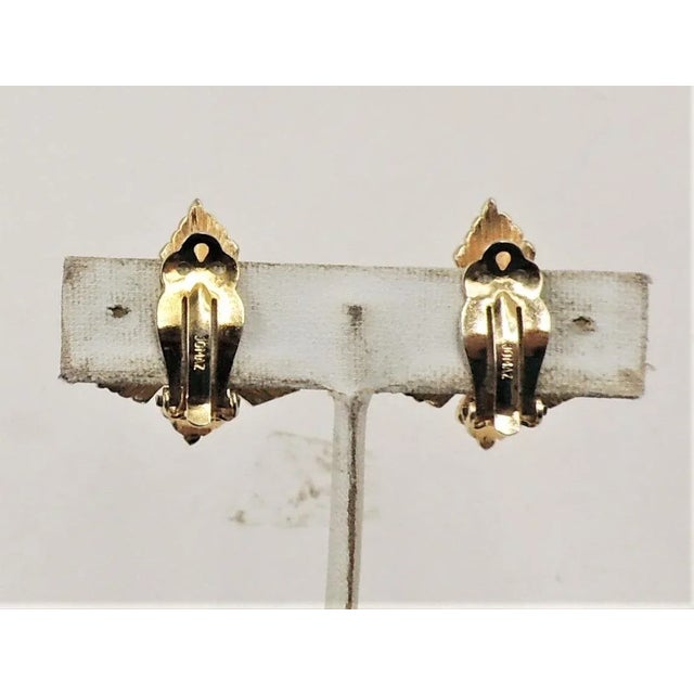 Modern Vintage 1960s Signed Jomaz Faux-Sapphire Flower Clip Earrings - 2 Pieces For Sale - Image 3 of 7