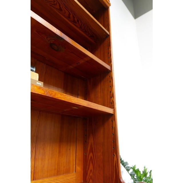 Antique Oregon Pine Bookcase by Martin Nyrop for Rud Rasmussen, Denmark, 1905 For Sale - Image 16 of 18