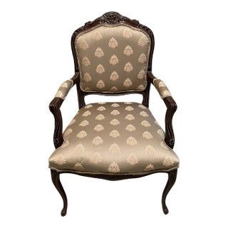 Traditional Style Kincaid Formal Chair For Sale