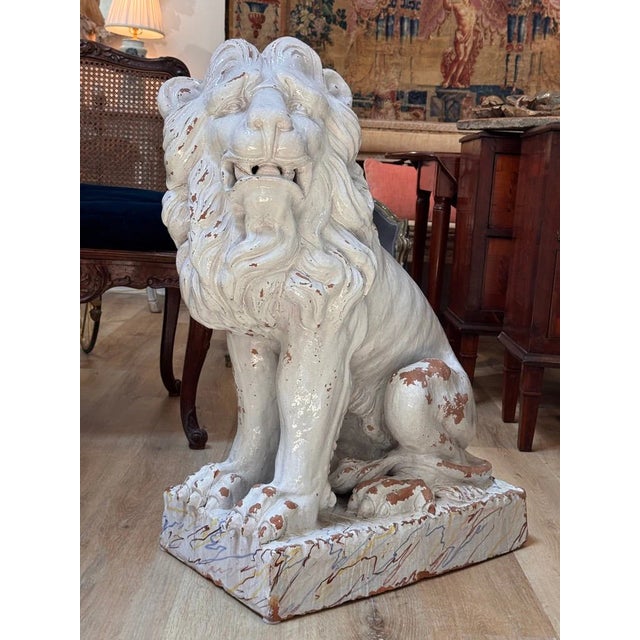 Late 18th Century Pair of Late 18th Century Terracotta Lions From Naples For Sale - Image 5 of 7