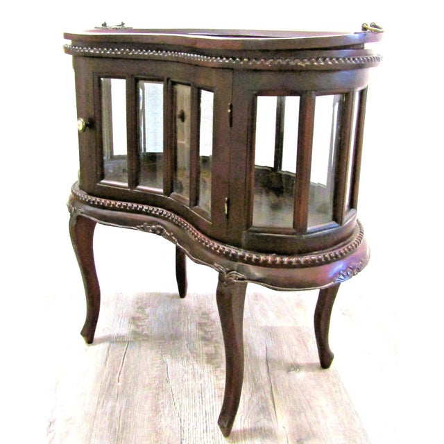 1930's Queen Anne Mahogany Kidney Shaped Beveled Glass Tray Top Drink Cabinet For Sale - Image 18 of 18