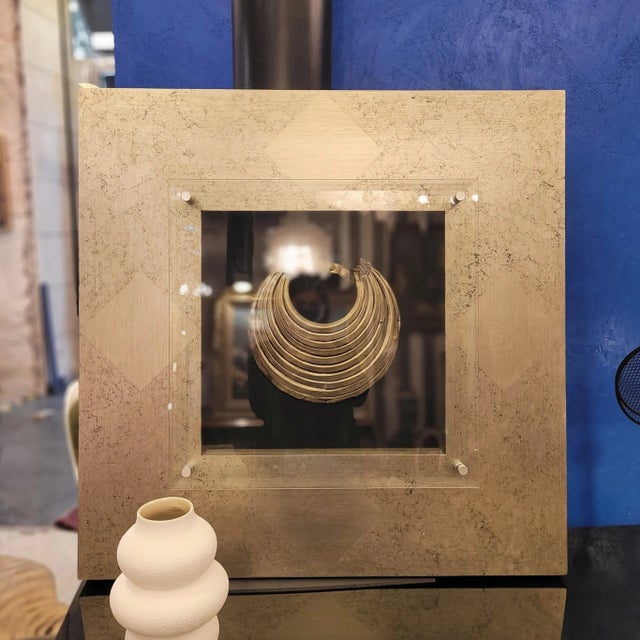 Framed Hmong ethnic necklace, Silver plated metal, 19th century. XX – Laos, Thailand Extraordinary and rarely seen ethnic...