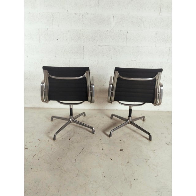 Metal Set of EA108 Aluminium Chairs attributed to Charles and Ray Eames for ICF, 1960s For Sale - Image 7 of 17