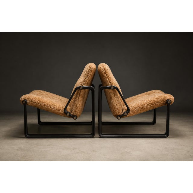 Camel Pair of Brazilian Modern Lounge Chairs in Camel Shearling & Darkened Brass Steel, Brazil, C. 1970s For Sale - Image 8 of 16